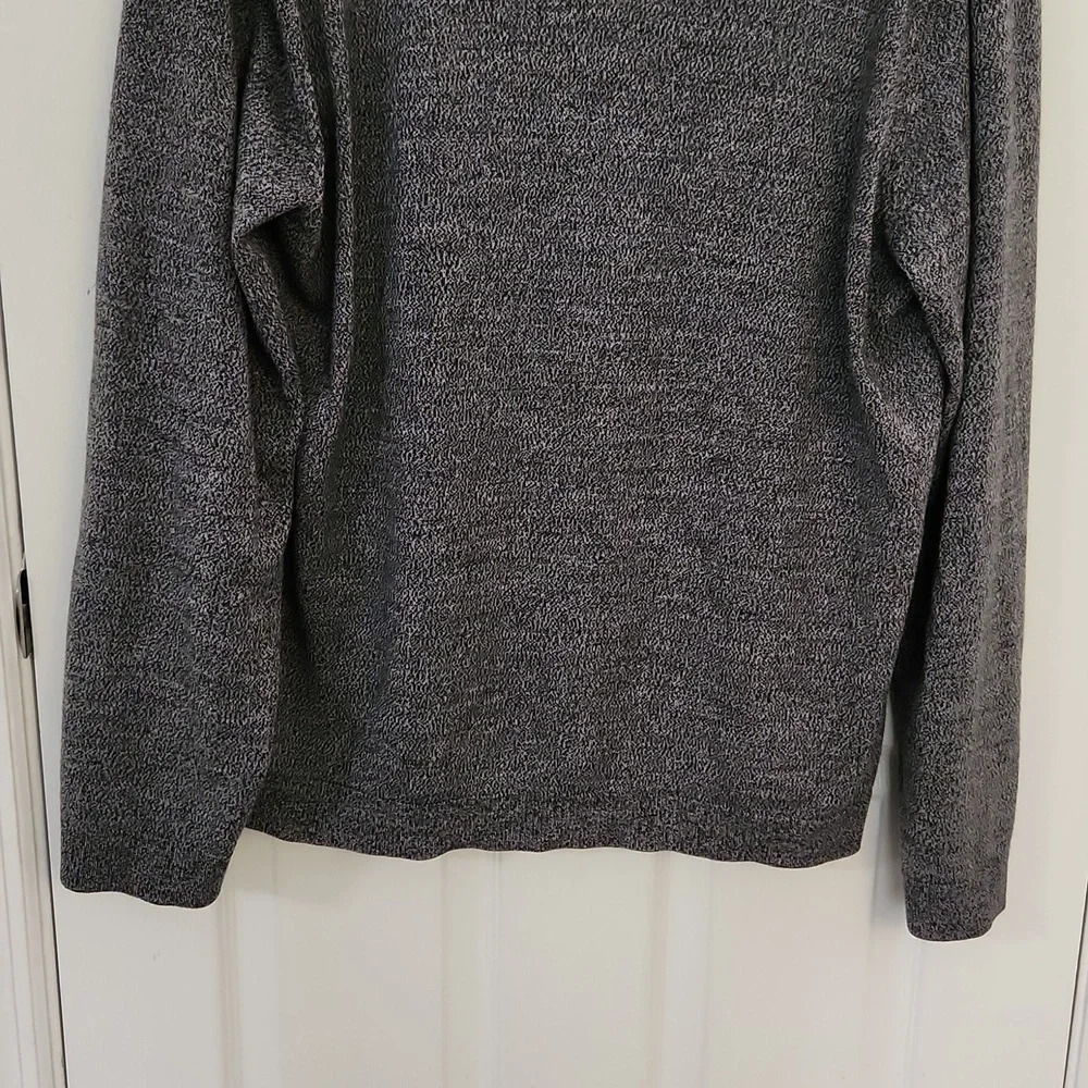 Dark Grey Apt 9 V Neck Sweater - Picture 4 of 13